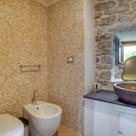 Castello Di Gubbio By Mmega Villa