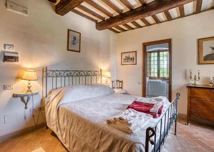 Castello Di Gubbio By Mmega فيلة Colpalombo