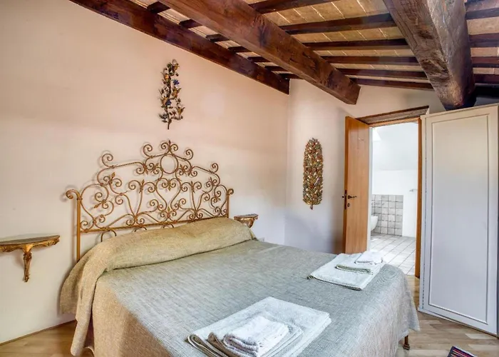 Castello Di Gubbio By Mmega * Colpalombo